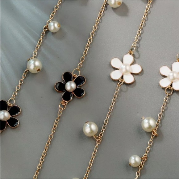 Fashion Jewelry Jewelry - Chain pearl flower coco necklace CC design